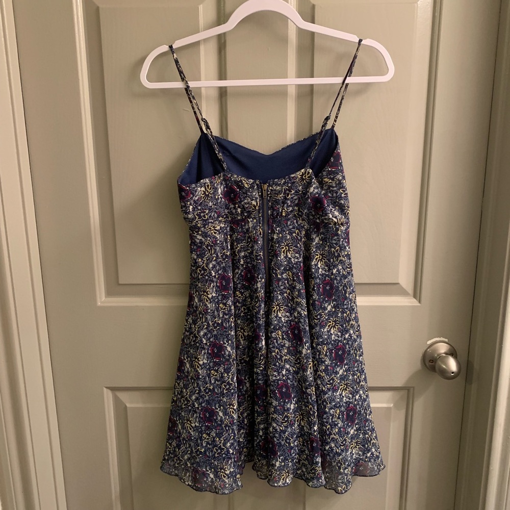 🛍Urban Outfitters Pins & Needles Floral Dress - Picture 4 of 7